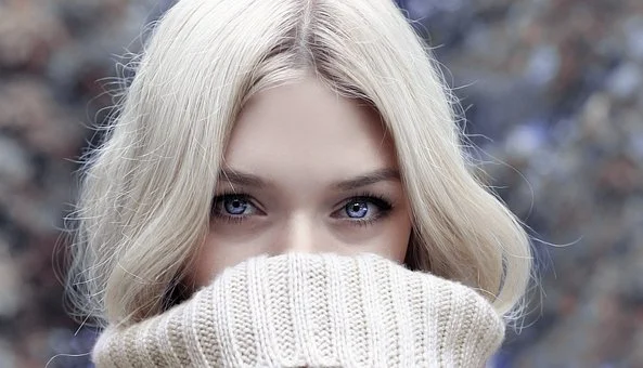 woman-1919143__340.webp